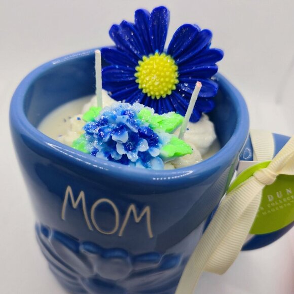 Rae Dunn ✦ MOM Blue Ceramic Mug Candle ✦ Rosemary Lavender Chamomile 16oz NWT - Picture 1 of 10